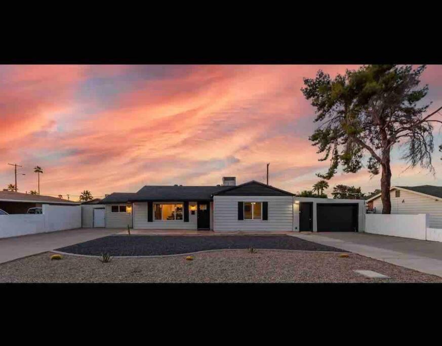 New Tiny Home Uptown Phoenix Exteriör bild